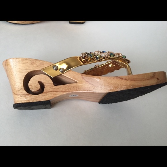 New Handmade wooden slip on sandals sz 6 3” heel - Picture 5 of 7